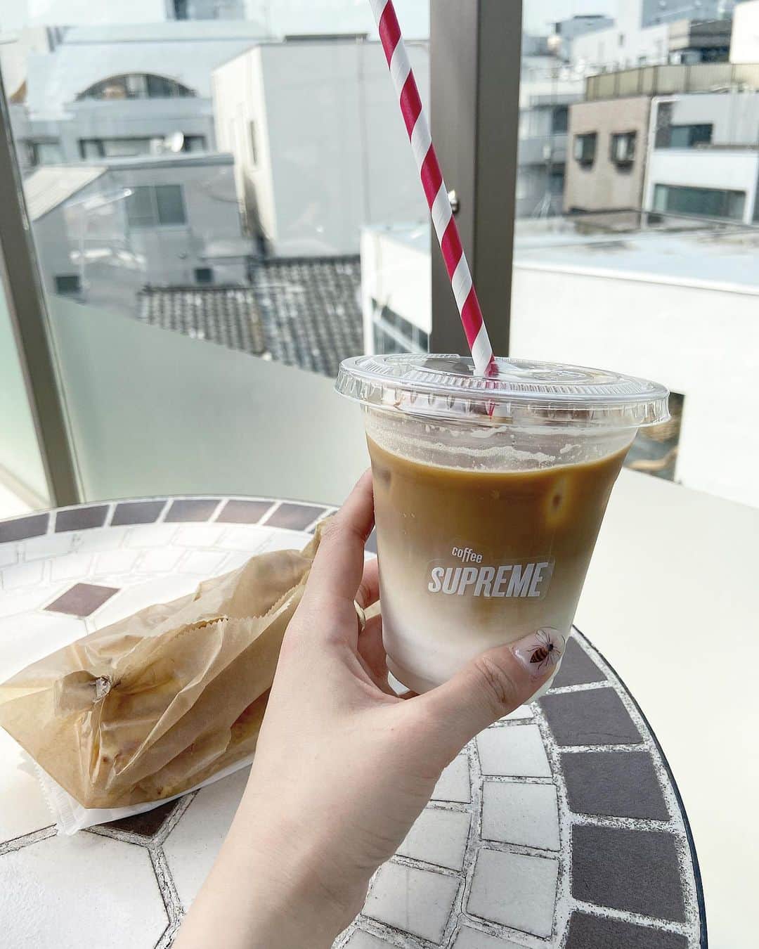 sarimaru(国木田さりまる)のインスタグラム：「カフェオレ珍しい😋」