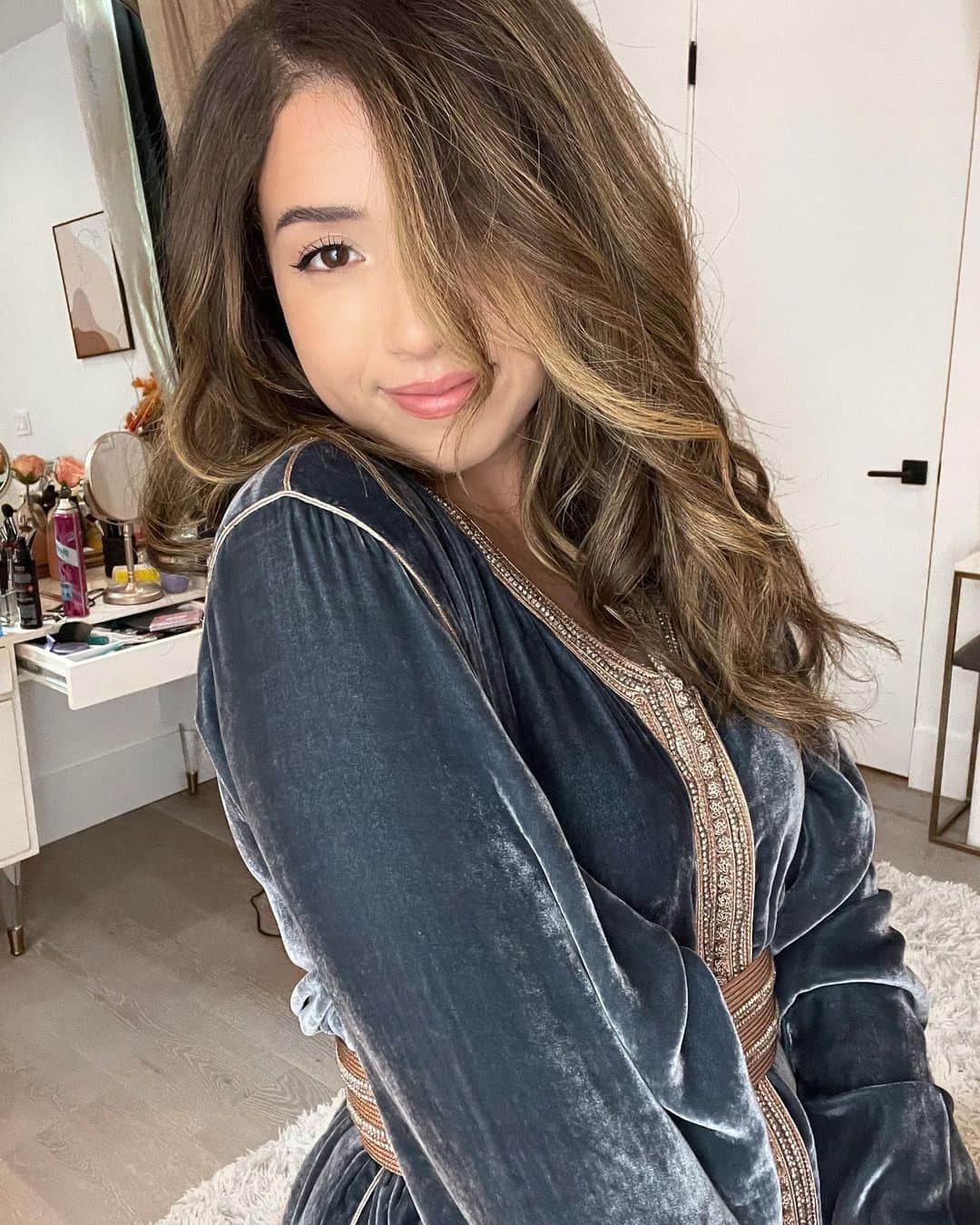 Pokimaneのインスタグラム：「eid mubarak! ❤️🌙✨」