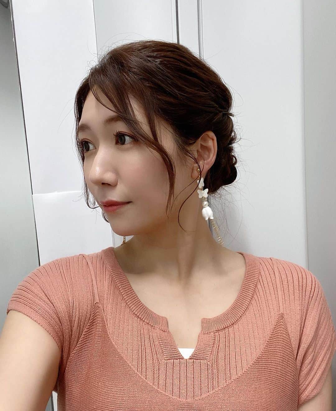 穂川果音さんのインスタグラム写真 - (穂川果音Instagram)「hair style  アップヘアです😊  earrings→ @_mico.com_」5月14日 13時58分 - hokawakanonn