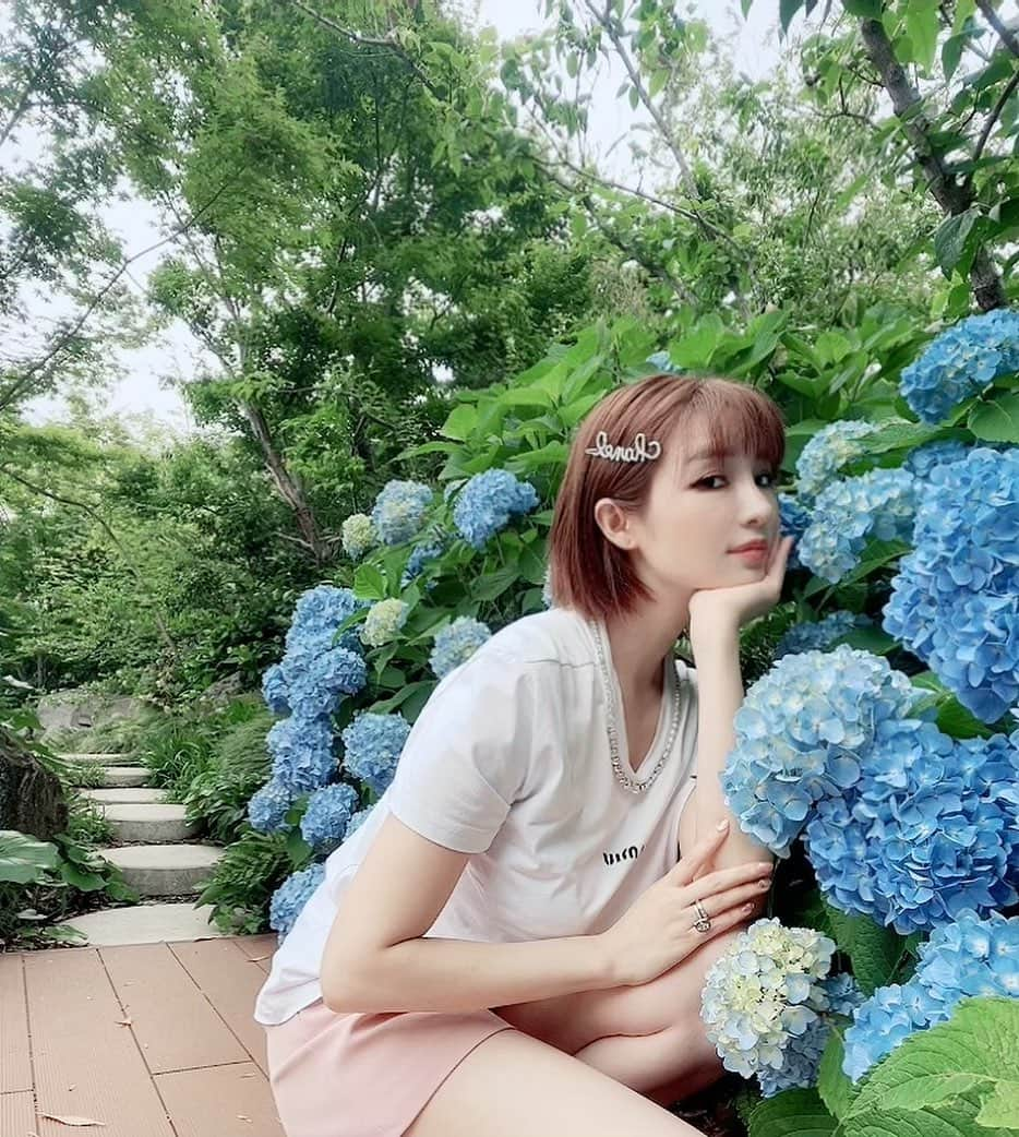 森下悠里さんのインスタグラム写真 - (森下悠里Instagram)「紫陽花💙🤍💜  #ootd #starlabel」5月14日 16時15分 - yuurimorishita