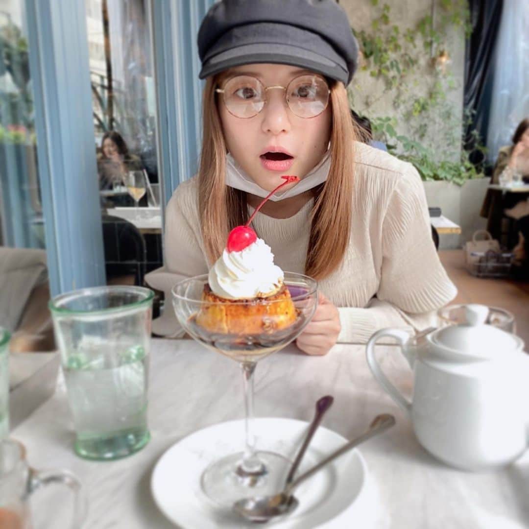 川島海荷さんのインスタグラム写真 - (川島海荷Instagram)「いつのだろう……美味しいお寿司食べた日、美味しいプリン食べた日。  わたしいつも口半開きだ😮」5月14日 16時53分 - umika_kawashima