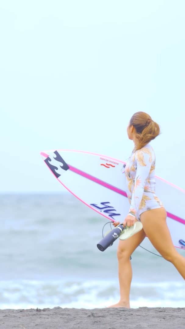 BillabongWomensJapanのインスタグラム：「"私たちにできるエコアクション"というテーマの中、松田詩野の1日を切りとりながら、サスティナブルなアイテムを取り入れ、メッセージとして伝えていく昨品となっています。」