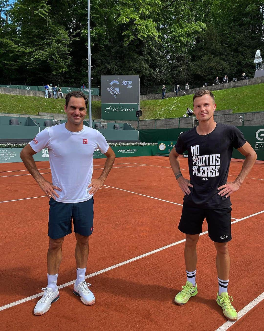 マートン・フチョビッチのインスタグラム：「Practice with my friend 🎾」