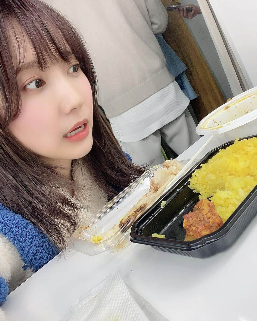 橘ひと美さんのインスタグラム写真 - (橘ひと美Instagram)「先日のケータリングのカレーが嬉しすぎてずっと見てた図」5月14日 21時30分 - h1t0mi_0210