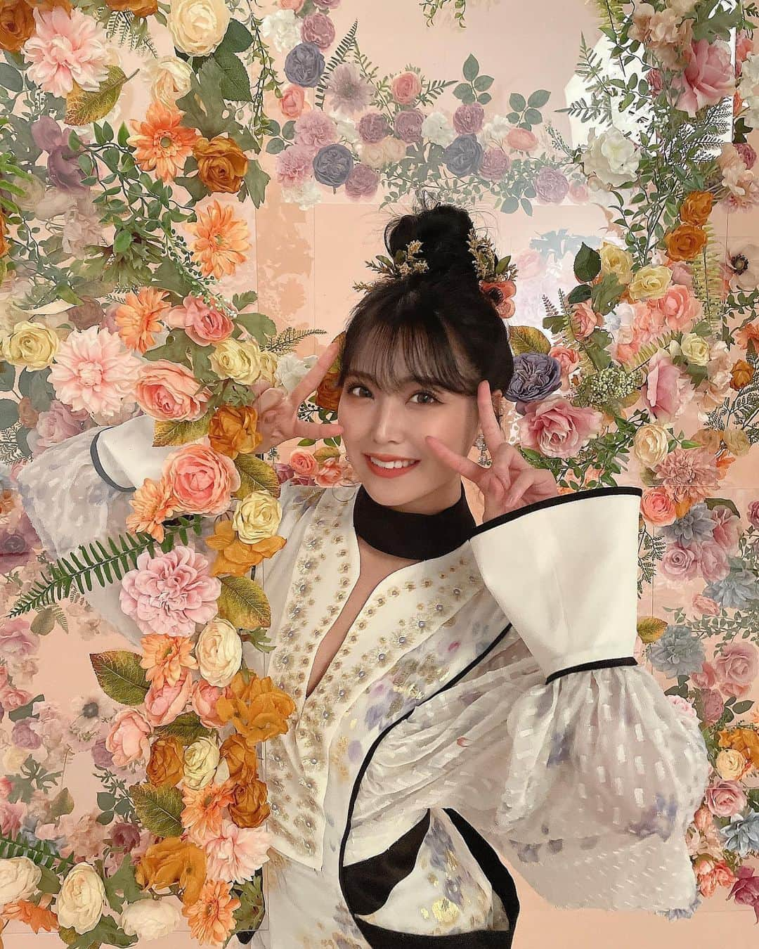 白間美瑠さんのインスタグラム写真 - (白間美瑠Instagram)「お団子したんだ🍡 めずらしいね！」5月15日 9時54分 - shiro36run