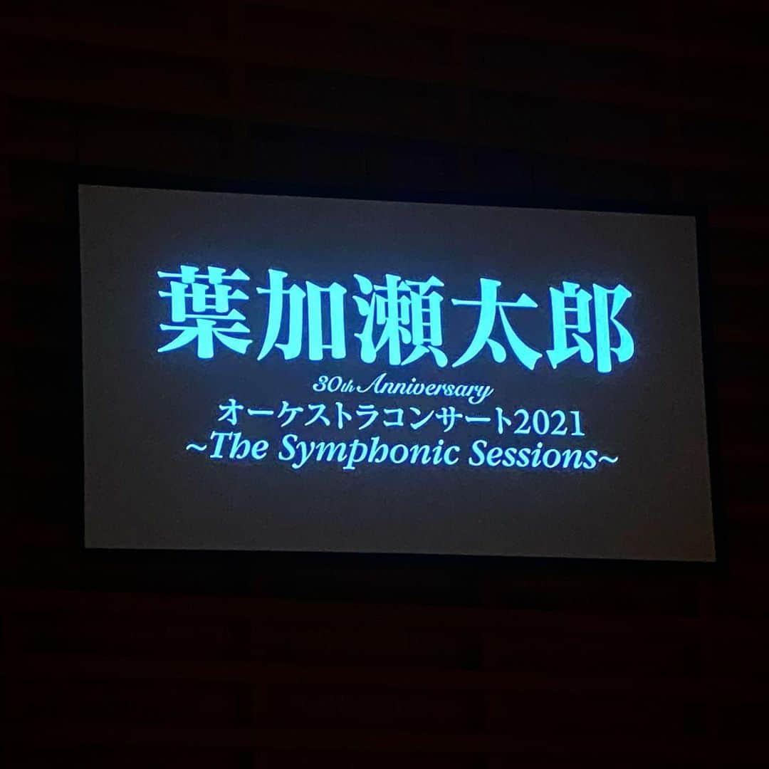 干場義雅さんのインスタグラム写真 - (干場義雅Instagram)「今日は、大好きな葉加瀬太郎さんの30th Anniversary オーケストラコンサート2021へ。30周年おめでとうございます㊗️ もちろん安全に安全を重ねて❣️  @tarohakase_hats  #葉加瀬太郎 @yoshimasa_hoshiba  #yoshimasahoshiba  #干場義雅 @forzastylecom  #forzastyle  @minimalwardrobe_official」5月15日 17時59分 - yoshimasa_hoshiba