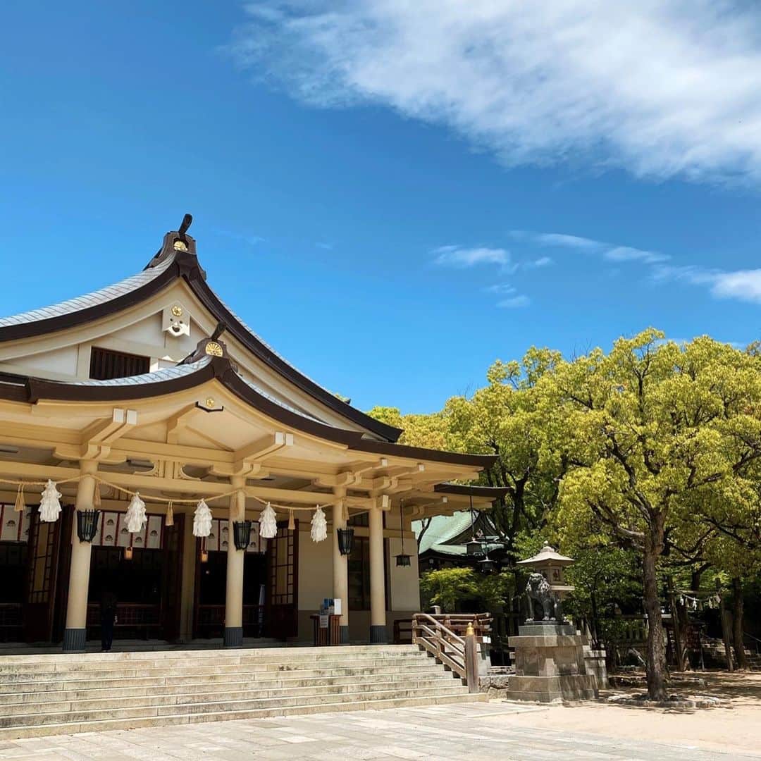 urakoのインスタグラム：「. 次男のお宮参り⛩ . . 先月 風の気持ちいいとても晴れた日に 無事お宮参りする事が出来ました🕊 . . #お宮参り  #生後3ヶ月 #throwback」