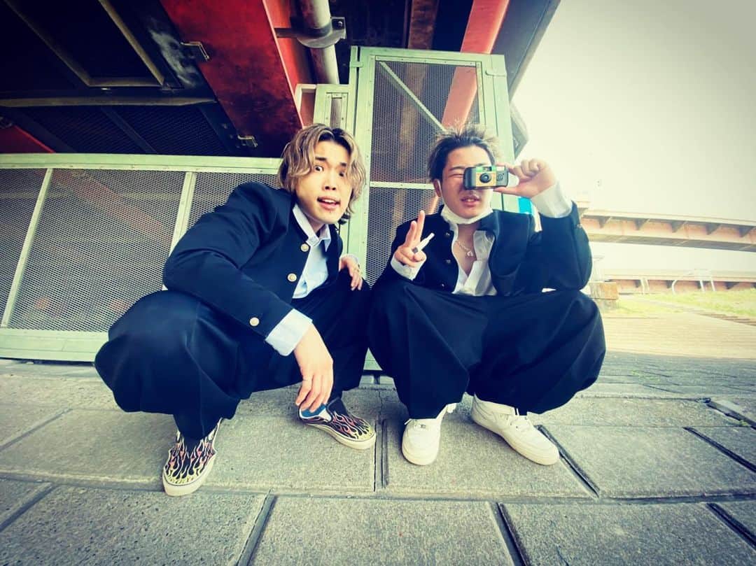 はんくんのインスタグラム：「ぞっ？  #メインフェイズ #幼馴染 #40年÷2」