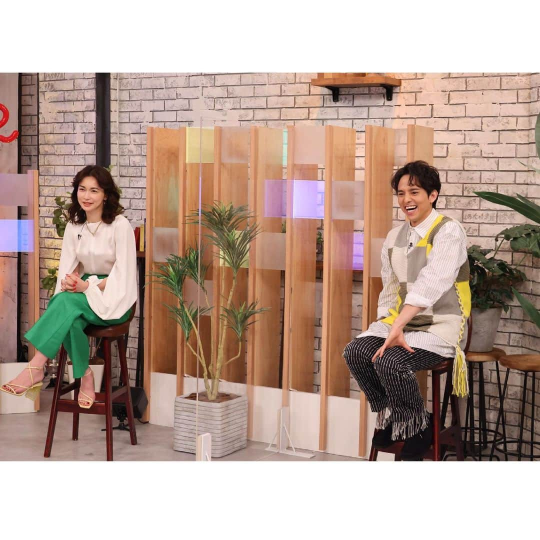 関西テレビ「グータンヌーボ2」さんのインスタグラム写真 - (関西テレビ「グータンヌーボ2」Instagram)「🌈白石麻衣ちゃん登場まで、あと3日🌈 5/18(火) 深夜0:25～放送   #白石麻衣 さん ✖️ #横澤夏子 さん ✖️ #堀田茜 さん  スタジオでは、自身がロケに行ったVTRを グータンメンバーたちと楽しそうに観ています☺️✨ お楽しみに🔜 … #まいやん #白西最高 #グータンヌーボ2 #長谷川京子 #田中みな実 #西野七瀬 #満島真之介 #グータン #カンテレ」5月15日 17時10分 - gutan_ktv