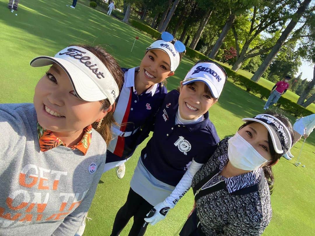 鎌田ハニーのインスタグラム：「載せ忘れてました😙🤳💕 久しぶりに会ったけど久しぶりな感じがしなかった💭 #鎌田ヒロミ #小松亜有 #さん #新井麻衣 #さん」