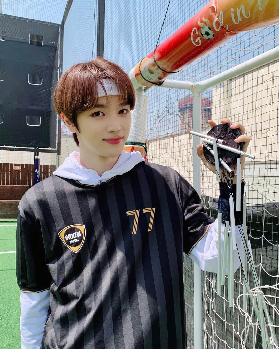 NCTさんのインスタグラム写真 - (NCTInstagram)「🥅🦌🥅  ⚽️ https://youtu.be/S9wcBWtbyRM  #김정우의_이사람을찾아서 #NCT #SUNGCHAN #성찬」5月16日 13時19分 - nct