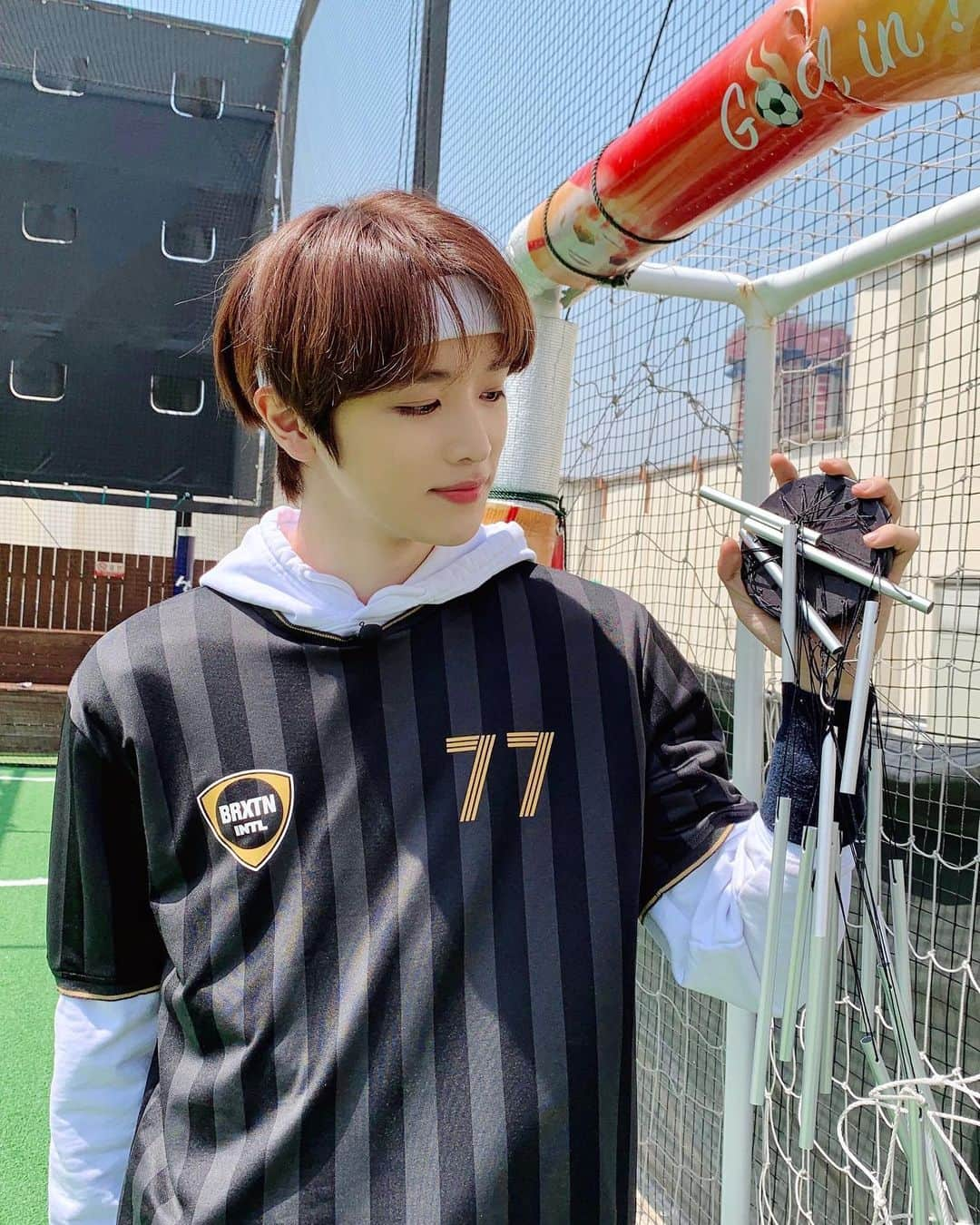 NCTさんのインスタグラム写真 - (NCTInstagram)「🥅🦌🥅  ⚽️ https://youtu.be/S9wcBWtbyRM  #김정우의_이사람을찾아서 #NCT #SUNGCHAN #성찬」5月16日 13時19分 - nct