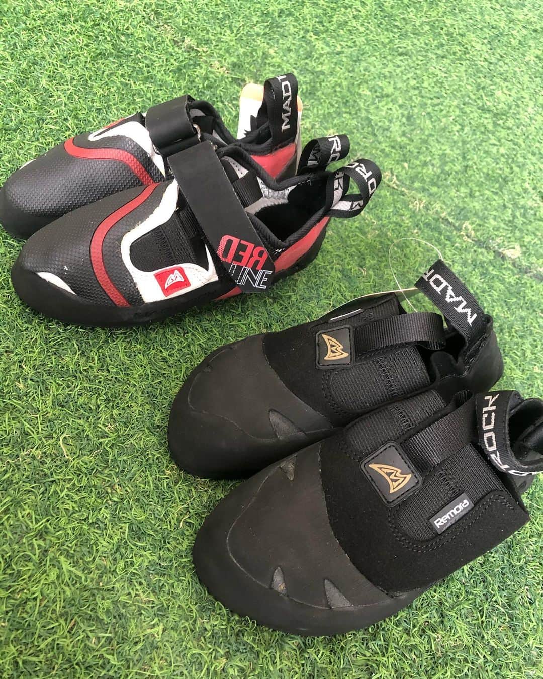 のインスタグラム：「. @sundanceoutdoors.jp 様から 新しいシューズ、 RedLine StrapとRemora (HV)Tokyoを頂きました！🥰🌈 いつもありがとうございます🙇‍♀️  県予選もジャパンツアーもこれを履いて頑張ります！😤✴️ . @sundanceoutdoors.jp  @madrockclimbing  @madrock_japan  . #madrock  #madrockclimbing  #sundanceoutdoors」