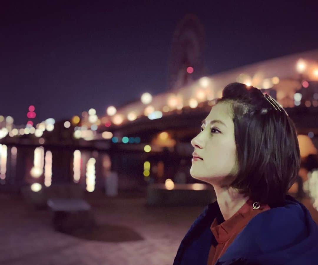 若月佑美さんのインスタグラム写真 - (若月佑美Instagram)「. 夜景って素敵よね。 水に映る光も素敵。 . 本日、第5話！！！ 是非ご覧くださいっ。 ABCドラマ #結婚出来ないにはワケがある  . . #婚ワケ #後藤まりこ  #若月佑美」5月16日 11時29分 - yumi_wakatsuki_official