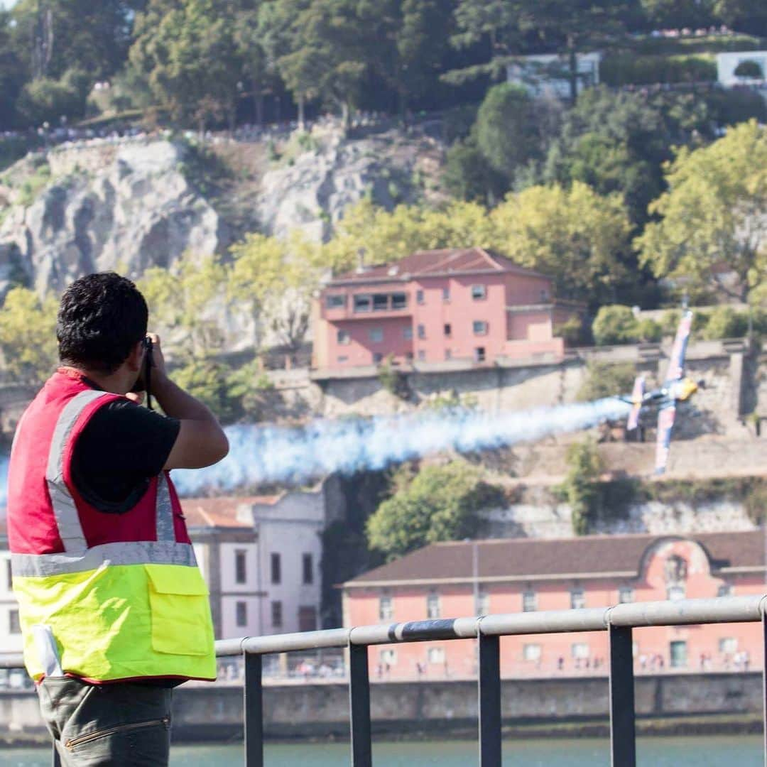 能勢雄一のインスタグラム：「Camera man.  @taroimahara  At Porto #airrace #wcar」