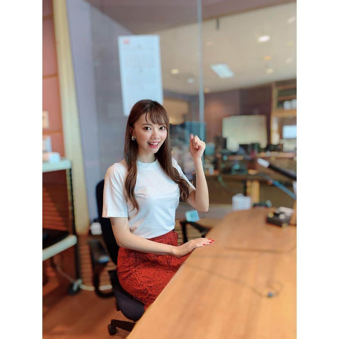 加藤里奈（カトリーナ）さんのインスタグラム写真 - (加藤里奈（カトリーナ）Instagram)「この後13:00〜 CBCラジオ 「カトリーナの全部全力」 お便りテーマは「ヒィィイイイ」😱 今週は1時間の短縮濃厚バージョン！  青春のオトモは「理科室」について の思い出をお送り下さい👩🏻‍🔬  みきママのゆるメシは、 「ガパオライス」🇹🇭  はぴはぴでは私が最近お気に入りの物について！  お誕生日コーナーもひっそりやっています🎂 ラジオでお祝いしたい方！ぜひメール下さい📩  メールは番組HPからお送り下さい⬇️ https://hicbc.com/radio/katorina/  radikoはこちらから⬇️ http://radiko.jp/share/?t=20210516130000&sid=CBC  そして番組後、14:00〜「ドラゴンズサンデー」に スタジオ応援団として参加します📣✨  ドラゴンズスペシャルではツイッターで メッセージも募集します💬 「#いっしょにカトリーナ」で呟いて下さい！  メールはこちらから⬇️ https://hicbc.com/radio/dra_nighter/  ‪#CBCラジオ #理科室 #ラジオ #おうち時間 #カトリーナの全部全力 ‬#アナウンサー #フリーアナウンサー #日曜日の過ごし方 #休日の過ごし方 #おうちで過ごそう #お誕生日おめでとう #radiko #ドラマ好きな人と繋がりたい #はぴはぴ #ラジオパーソナリティー #radio #ラジオ好きな人と繋がりたい #着圧レギンス #ガパオライス #ラジオ好き #みきママのゆるメシ #みきママ #時短レシピ #名古屋 #名古屋市 #加藤里奈 #カトリーナ #おうち時間を楽しむ #おうち時間を楽しもう」5月16日 12時24分 - rinakatoktriiina