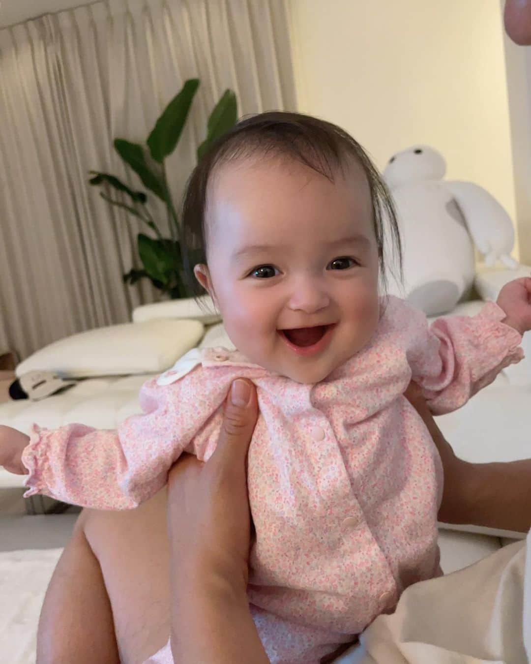 アレクサンダーのインスタグラム：「なんですか？きみ❤️❤️❤️❤️❤️ やばいよやばいよ❤️」
