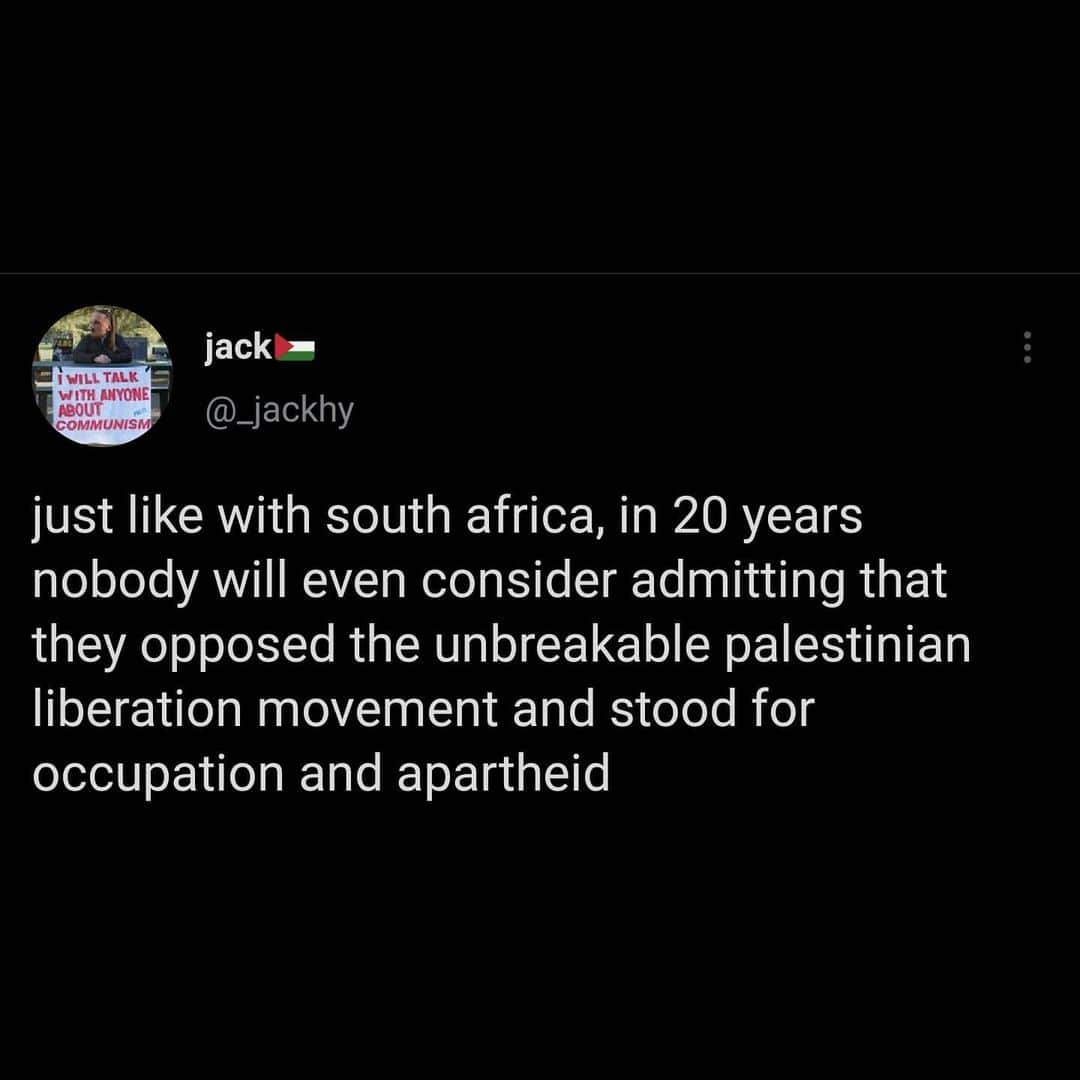 カインドネスのインスタグラム：「My family were part of the South African freedom struggle and I remember how important it felt to be vocally anti-apartheid. Something which existed in my lifetime, and which I experienced with my mum, visiting South Africa as a child.  When people speak hypothetically (outside of crises like these) about how they would stand up to oppression or do what's right in the face of genocidal regimes, there often seems to be a  distance between what they "would do" and what we need to do now that it's here.  I've been a pain in the ass for years about Indian fascism & Modi (I don't see my future visas being approved at this point!) - my family are also Gujarati and Muslim so again, I've seen the reality of ethnic cleansing and state approved killing in my lifetime. You know the current Indian leader used to be banned from the US and the UK for his part in the religious violence in India? It's amazing how quickly this stuff is forgiven by Westerners with no interest other than a financial one.  All this to say I will continue to name the things which are deeply wrong, and will accept the frustration of social media followers and the potential loss of work as necessary sacrifices. I have no idea the extent to which our digital lives will be preserved 100 years from now, but imagine there was an analysis of how people used their voices in moments of global horror. Those of you who chose to say nothing may be there in the archive, starkly notable for your silence.」