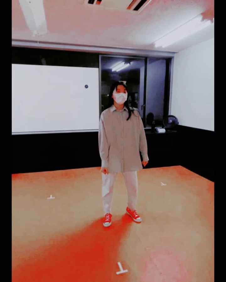村上愛のインスタグラム：「. . . . いつもありがとう、 これからもよろしくね、エマ🥰」