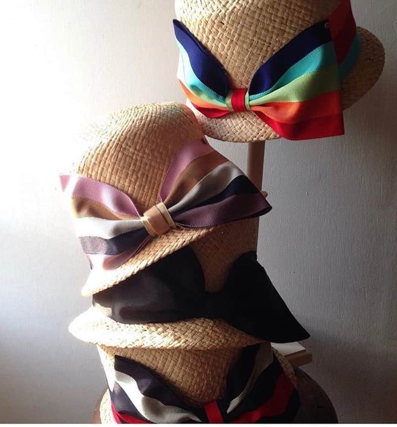 熊谷真実さんのインスタグラム写真 - (熊谷真実Instagram)「エナジー帽子店のお帽子 どれも素敵だ　  可愛いなぁ。  #熊谷真実#エナジー帽子店 #エナジー帽子店原恭子 #帽子大好き#帽子が体の一部 #楽しみすぎる」5月16日 18時53分 - mami_kumagai310