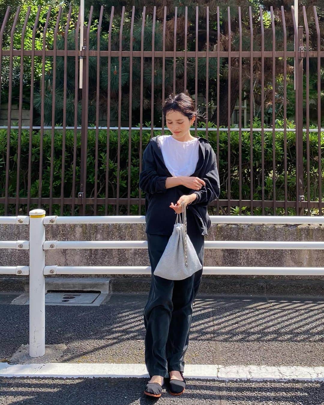北澤 宏美さんのインスタグラム写真 - (北澤 宏美Instagram)「ラフな格好がやっぱ好きだな 衣替えしてお気に入りの上下と お気に入りのバッグおろした🤍  #BIGOTRE」5月16日 20時23分 - romihy58