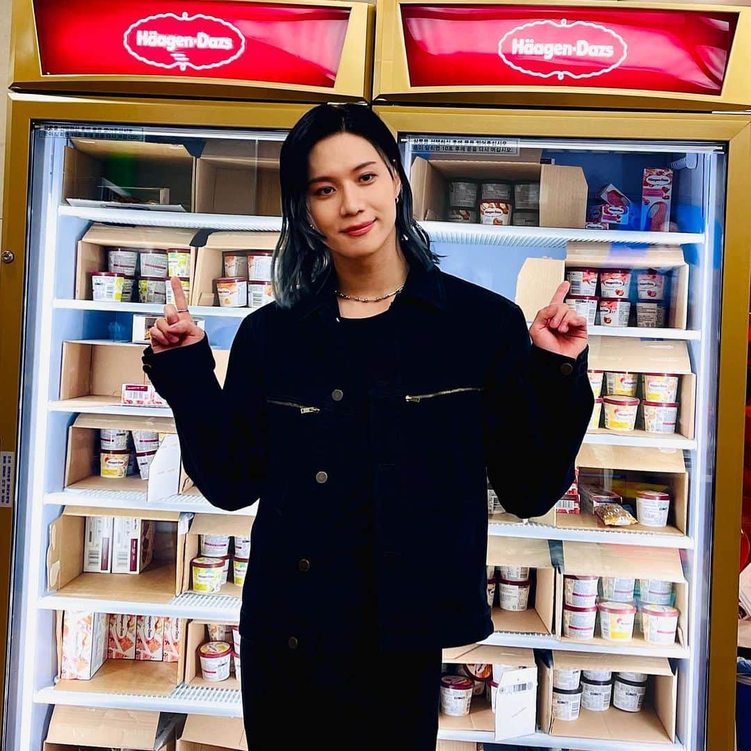 テミンのインスタグラム：「🍦😋」