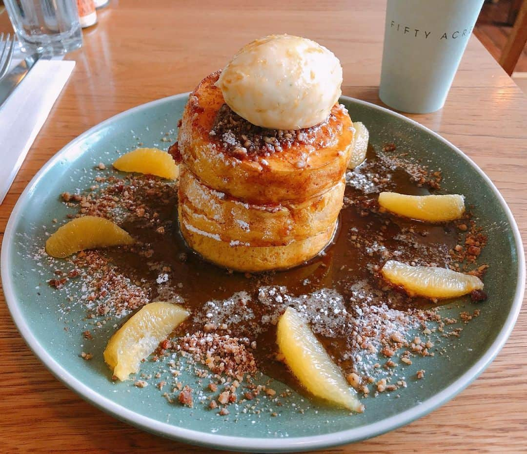 かにゃさんのインスタグラム写真 - (かにゃInstagram)「Yummy🥞💕 またお気に入りのカフェできた😋 . . . . #pancakes #pancakeday #lunch #lunchtime #breakfast #breakfasttime #cafelife #café #cafe #instacafe #melbournecafe #cafestagram  #melbourne #melbournelife #melbournestyle #melbourneliving #melbourne_insta #melbournelifestyle #メルボルンカフェ #海外生活 #オーストラリア生活 #メルボルン生活 #カフェ #メルボルンカフェ #カフェ巡り #カフェ好きな人と繋がりたい #カフェスタグラム #カプチーノ #パンケーキ #パンケーキ部 #パンケーキ巡り」5月17日 10時43分 - kanya_435