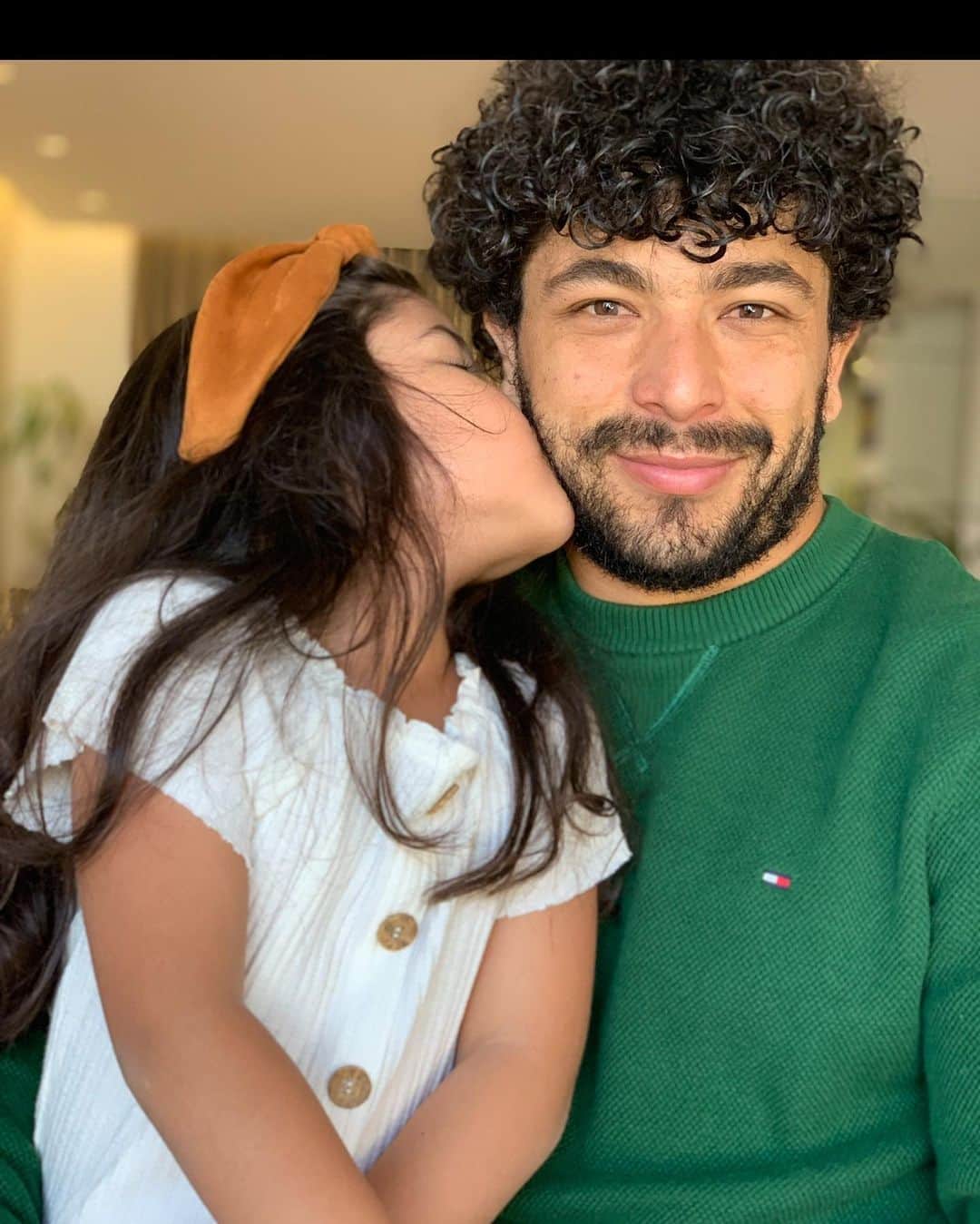 のインスタグラム：「Lara ❤️ minha primogênita ❤️🙏 meu amor maior #paidemenina👸🏻」