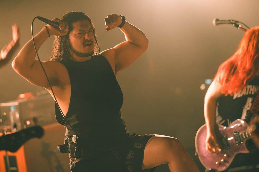 Her Name In Bloodさんのインスタグラム写真 - (Her Name In BloodInstagram)「HEAVY WEIGHT TOUR Day2 We had an amazing time with ya'll! Can't thank enough for you all who came out last night, We love you!  📸 : @litchi_lp」5月17日 13時12分 - hnibband