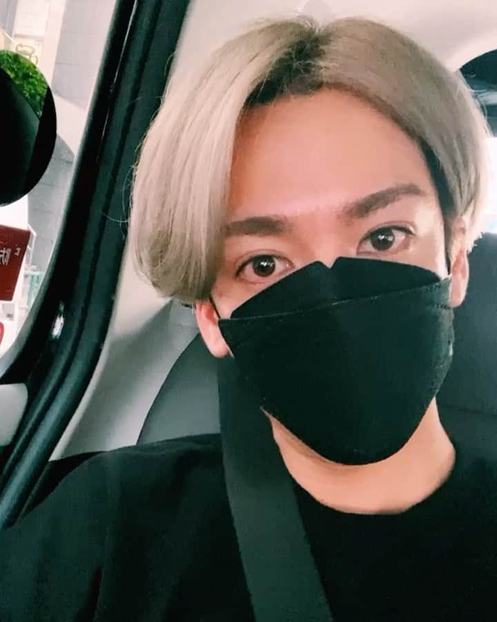 石黒慎太郎のインスタグラム：「最近耳かけハマってる〜✌️ どうでしょうか」