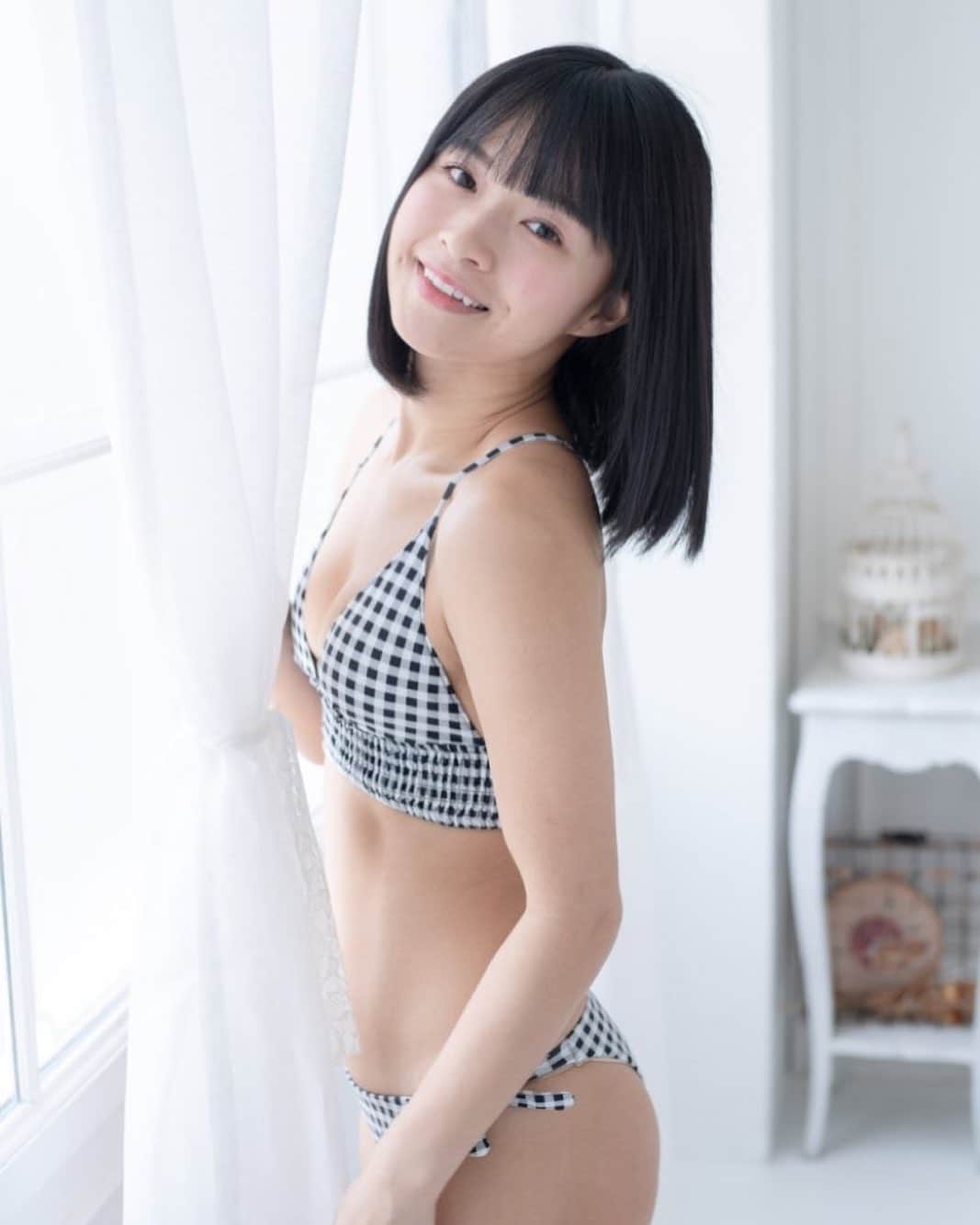 百川晴香さんのインスタグラム写真 - (百川晴香Instagram)「インスタグラビアvol.326👙122000人👏💕 #japanesegirl #cute #followｍe」5月17日 13時30分 - momokawaharuka