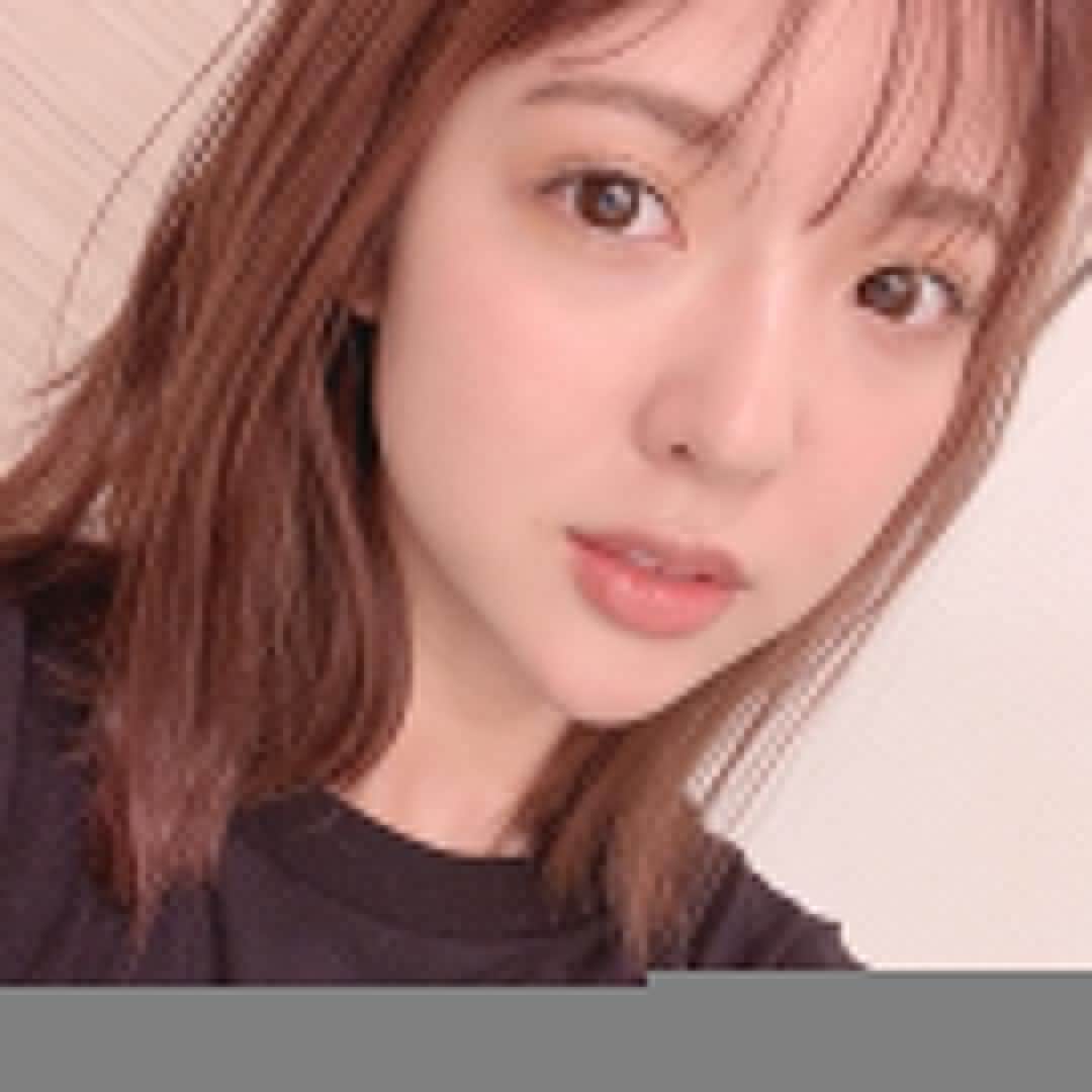 和田まあやのインスタグラム：「今日23歳になりました！ インスタ始めるよ〜♪ フォローしてくれたらうれしいなっ♡」