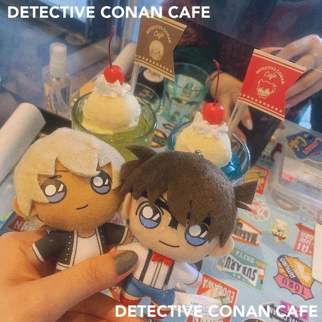 のインスタグラム：「🕵️🏻‍♂️﻿ ﻿ ﻿ 前にお友達と行ったコナンくんカフェ(*^_^*)✌🏻﻿ 推しを引き連れて行ってきた☺️\❤︎/﻿ ﻿ 緋色の弾丸も観てきたよ〜〜〜！！！！﻿ ウォウウォウって感じやった(？)﻿ ネタバレになるからあんまり言えんけど、﻿ とにかく本編も来年の予告もウォウウォウ﻿ 内心ゴリラになってました🦍(？)﻿ ﻿ 今夜の金ローもコナンくん楽しみすぎる〜〜〜﻿ ﻿ コナンくん検定応募したからはやく受けなきゃ﻿ やけどその前に読み返して復習したい﻿ このままやと2級受かる気せん🙃🙃🙃﻿ ﻿ あ〜〜〜〜映画のコナンくんかっこよかったなあああああ﻿ ﻿ ﻿ #神 #写真撮るセンスない #iPhoneのカメラ壊れてる #iPhone12予約して3ヶ月が経った #ようやく来週替えに行けそう #512gb全然在庫なかったらしい #3ヶ月間壊れたカメラで耐えた #ようやくあちきも12デビュー #iPhoneのカメラ楽しみ #画質良くなるの楽しみ #わっしょい侍」