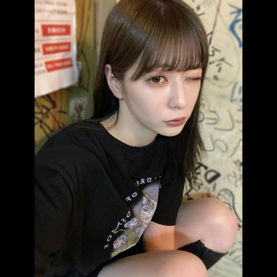 深瀬美桜さんのインスタグラム写真 - (深瀬美桜Instagram)「暗髪🐈‍⬛」4月23日 21時46分 - fukasemio