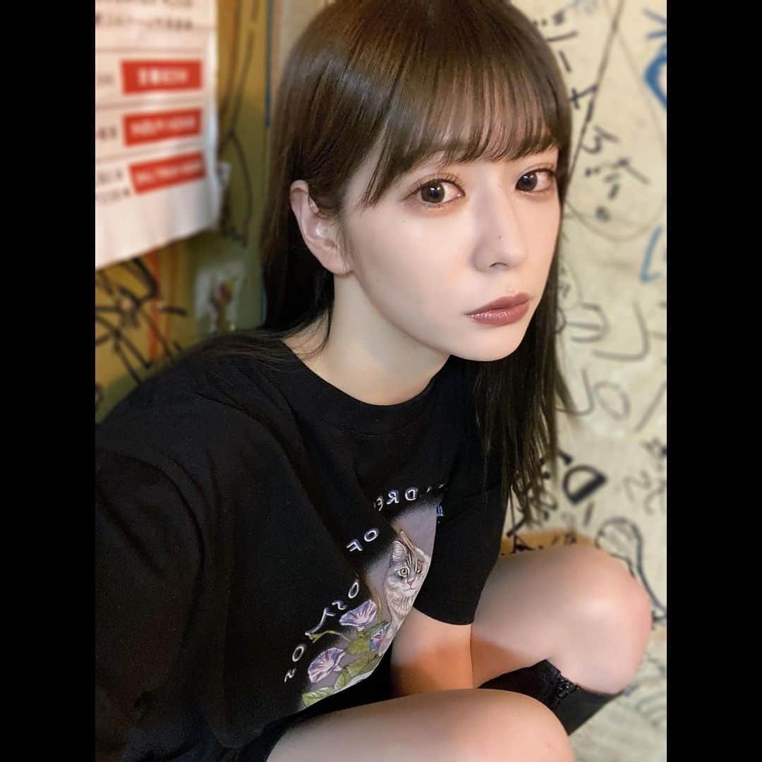 深瀬美桜さんのインスタグラム写真 - (深瀬美桜Instagram)「暗髪🐈‍⬛」4月23日 21時46分 - fukasemio