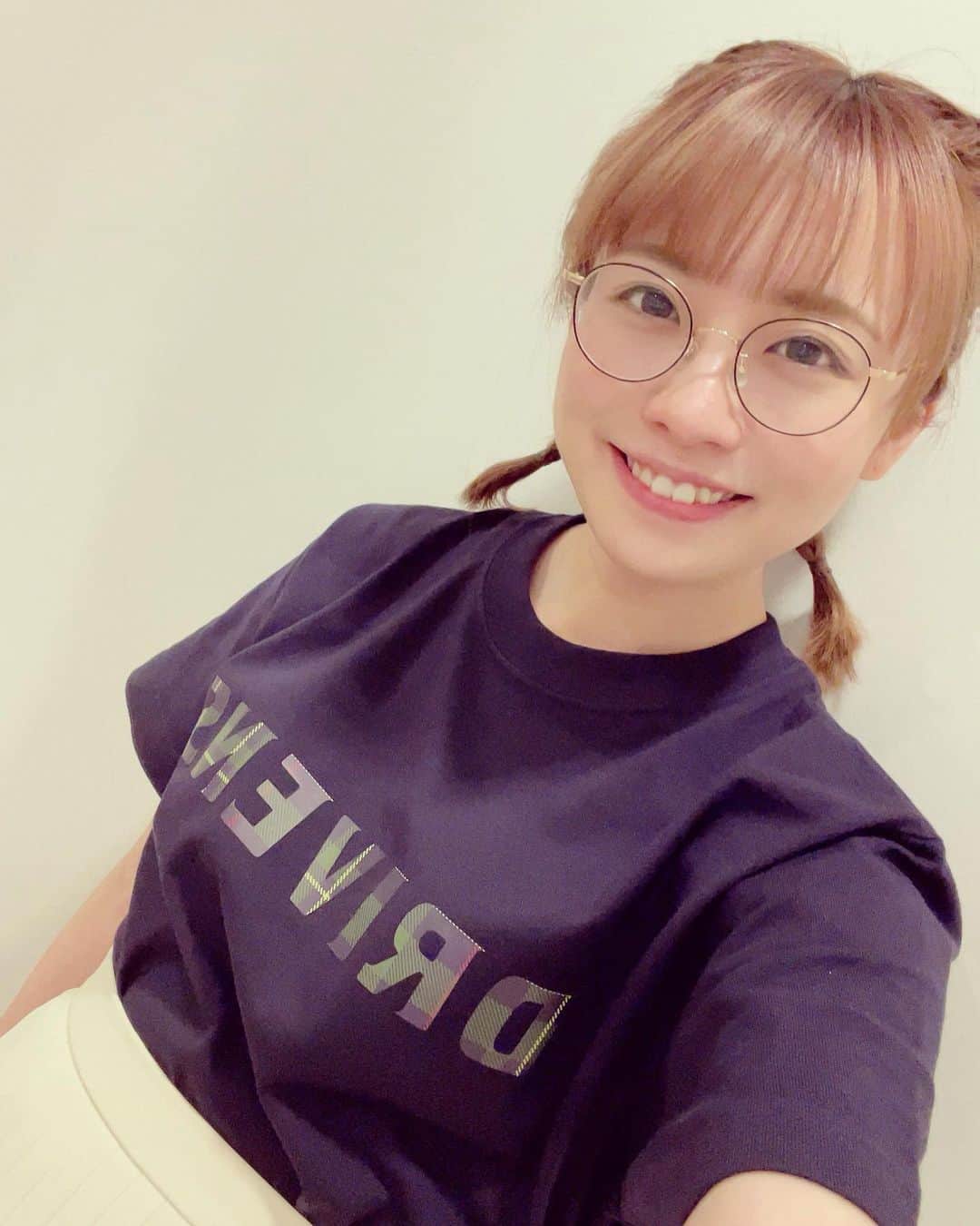 丸山奏子のインスタグラム：「ドリブンズTシャツ受注販売開始しました‼️  たろばくだん　うなぎ　なおやさん  残り4半荘‼️」