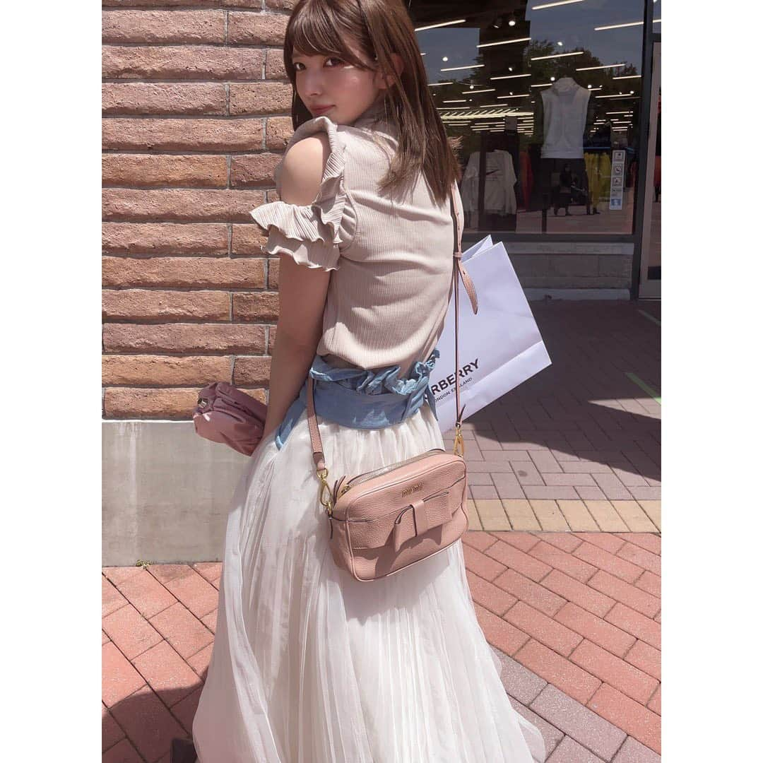 上原亜衣さんのインスタグラム写真 - (上原亜衣Instagram)「👗 #shopping  #ootd」4月24日 10時09分 - ai_uehara_ex