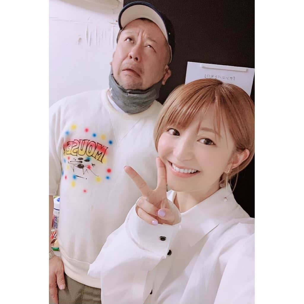 矢口真里さんのインスタグラム写真 - (矢口真里Instagram)「昨日のケンコバさんとのトークショーめちゃくちゃ楽しかったです😂✨ ほぼ接点ないのに、ケンコバさんがリードしてくれたおかげでノンストップで１時間半沢山トーク出来ました😁✨ 地上波じゃ出来ない話ばかりでしたがwww ・ 来てくれた皆さん✨ そして配信で見てくれた皆さん✨ 本当にありがとうございました！！ あの話は内緒だょ🤫✨」4月24日 11時20分 - mariyaguchi_official