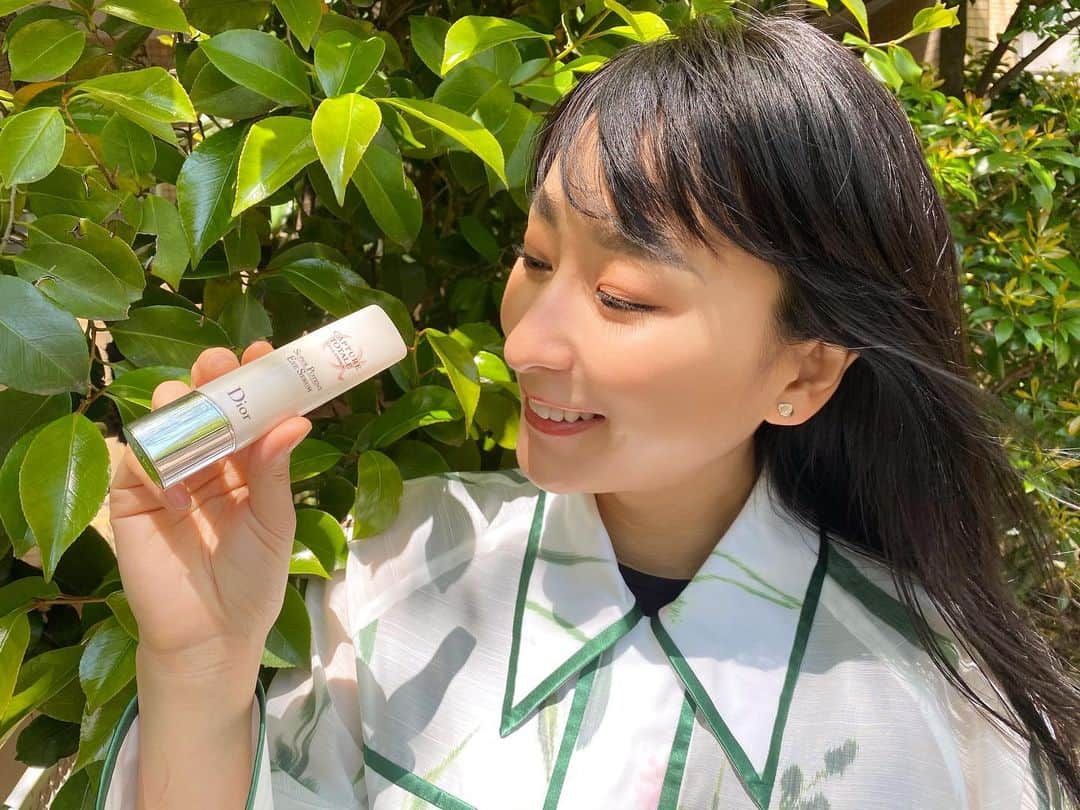 浅田舞さんのインスタグラム写真 - (浅田舞Instagram)「SUPER POTENT EYE SERUM﻿ ﻿ @diorskincare の#カプチュールトータル　﻿ シリーズから発売された目元用美容液.﻿ 92%が自然由来成分🌿なのが嬉しい!!﻿ ﻿ 目元の印象は大切です♬」4月24日 12時16分 - asadamai717