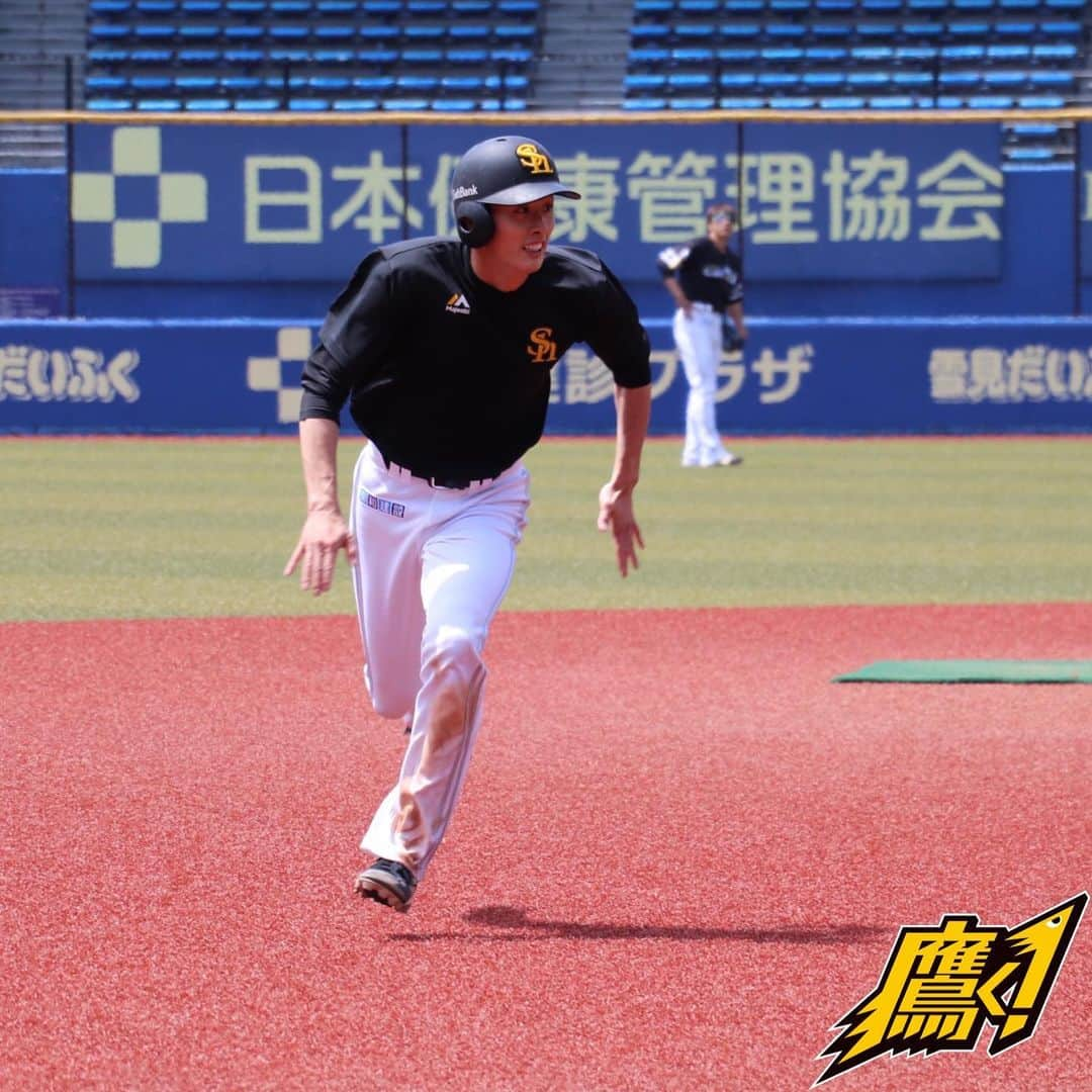 福岡ソフトバンクホークスさんのインスタグラム写真 - (福岡ソフトバンクホークスInstagram)「#practicephoto #2021年4月24日 #vs千葉ロッテマリーンズ #zozoマリンスタジアム #softbankhawks #ホークス #鷹く！」4月24日 14時13分 - softbankhawks_official