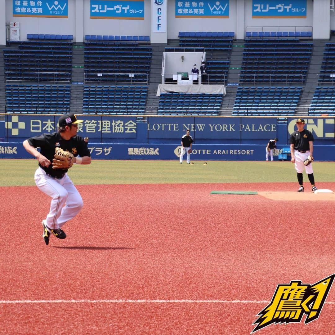 福岡ソフトバンクホークスさんのインスタグラム写真 - (福岡ソフトバンクホークスInstagram)「#practicephoto #2021年4月24日 #vs千葉ロッテマリーンズ #zozoマリンスタジアム #softbankhawks #ホークス #鷹く！」4月24日 14時13分 - softbankhawks_official