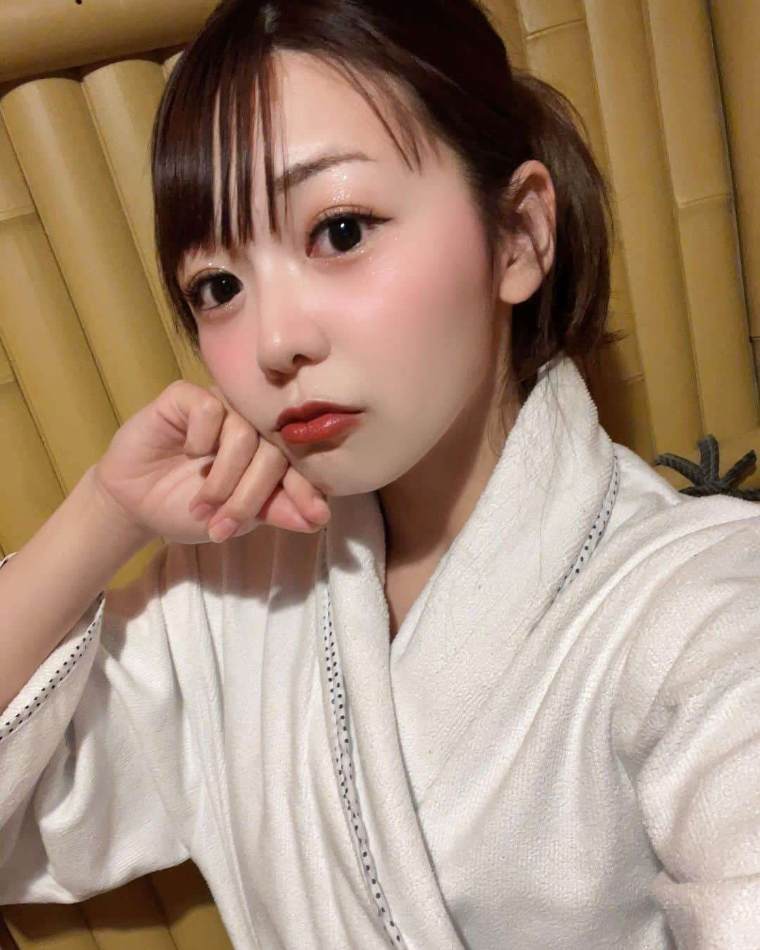 織田唯愛のインスタグラム：「温泉番組 4月29日 30日 26時〜 放送⸜( ˙▿˙ )⸝ . スカパー or FOD で みれるよ〜⸜( ˙▿˙ )⸝ .  #梅ヶ島温泉  #下田温泉 . #あなたと温泉に行ったら   #フジテレビ  #温泉女子   #温泉デート   #あぁ友達と旅行行きたいなー  #とりあえずお湯良すぎた！  #1枚目以外はiPhoneカメラ  #iPhone12proの画質すごすぎ」