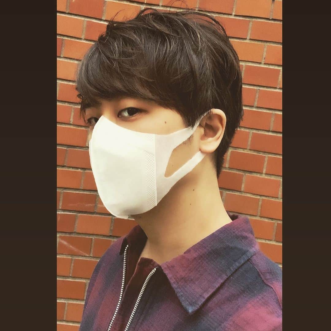 三浦祐太朗のインスタグラム：「久々に襟足刈り上げ風味にしてもらいました✂️頭が軽い。」