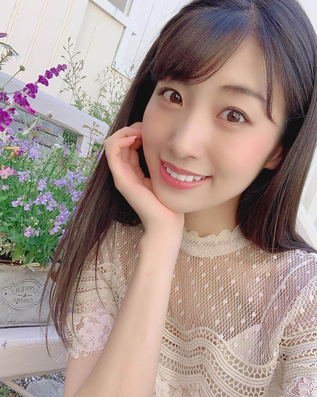 関根ささらさんのインスタグラム写真 - (関根ささらInstagram)「久しぶりに自撮り投稿♡🤳 . . 先日撮影してきたときのオフショット ...