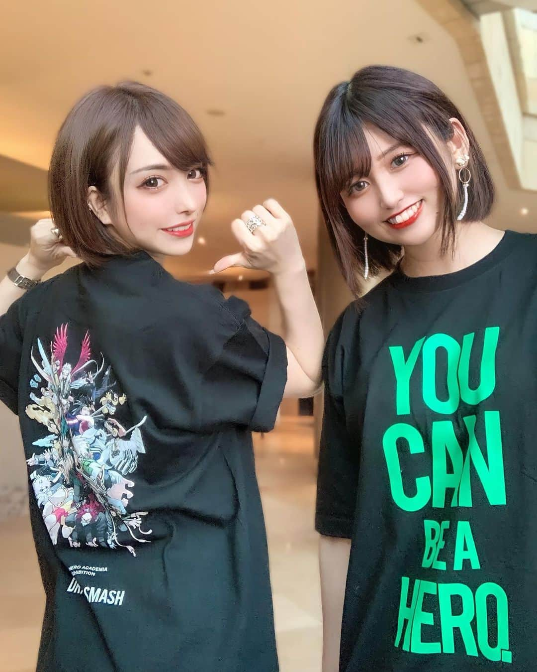 サキ吉さんのインスタグラム写真 - (サキ吉Instagram)「あやみんとヒロアカ展限定Tシャツ買った🥰💋💋💋 ヲタ活楽しすぎる😢💓 ふたりしてたくさんグッズ買ったね😂 開封するの楽しすぎて😂😂😂 限定のお菓子も可愛かったよー❤️ ． お誕生日プレゼントもありがとう💕 今日から使ってる😍 あやみん本当に可愛くていつも癒されてます💛 大好き❤️ ．  #僕のヒーローアカデミア展 #drawingsmash  #ヒロアカ展 #原画展 #六本木ヒルズ #森アーツセンタギャラリー #オールマイト  #myheroacademia #mha #僕のヒーローアカデミア」4月24日 20時48分 - sakikichi1201