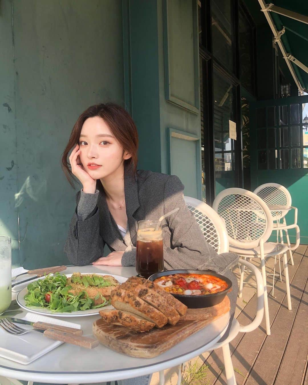 キム・ナヒさんのインスタグラム写真 - (キム・ナヒInstagram)「테라스 앉기 좋은 날씨🌱」4月24日 22時23分 - knhs2