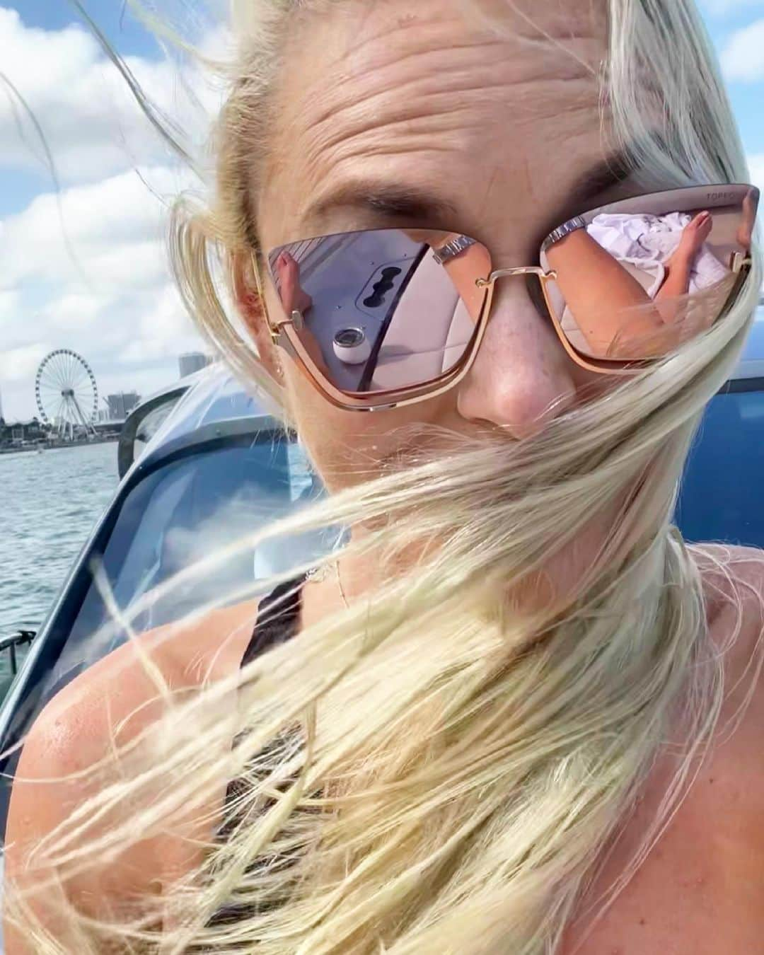 リンゼイ・ボンさんのインスタグラム写真 - (リンゼイ・ボンInstagram)「Miami 🌴🛳💛🙌🏻」4月24日 22時26分 - lindseyvonn