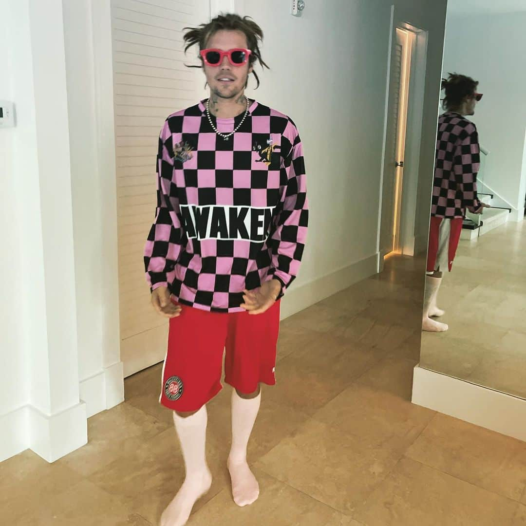 ジャスティン・ビーバーさんのインスタグラム写真 - (ジャスティン・ビーバーInstagram)「🌴🌴」4月26日 4時12分 - justinbieber