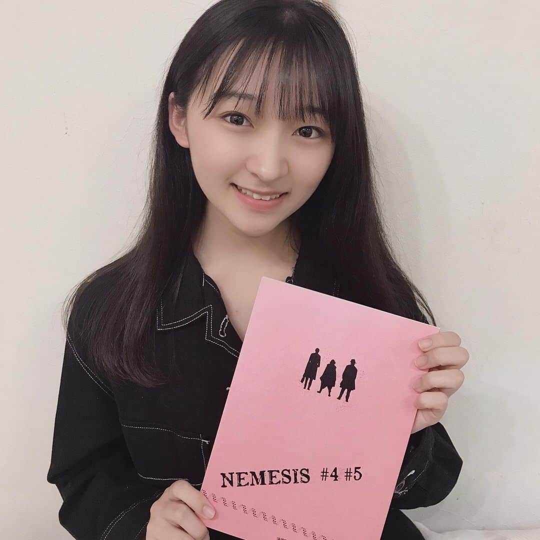のインスタグラム：「【出演情報】  5/2(日)放映 日テレ系・日曜ドラマ「ネメシス」第4話に中居ふみ役で出演します。 是非観てください！ 予告編にも少し映っているので眼鏡っ子を見つけてみてくださいね👓！ ・ #日曜ドラマ #ネメシス #広瀬すず #櫻井翔 #橋本環奈 #第4話 #見てね #出演情報」