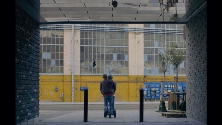ウルリック・マンターのインスタグラム：「So! This is a big week for me.  Not only am I releasing my first album in 6 years, But I’ve also produced a short film.  Both under the name “Put Your Self Out There”.  I’ve worked closely with my amazing producer Johan Eckeborn, and the fantastic creator and visual artist, @simeonfrohm. I’m so excited!」